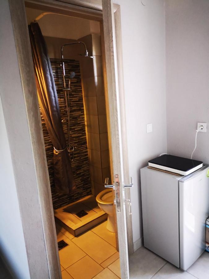 Irina Haus Apartment Gerakini Luaran gambar