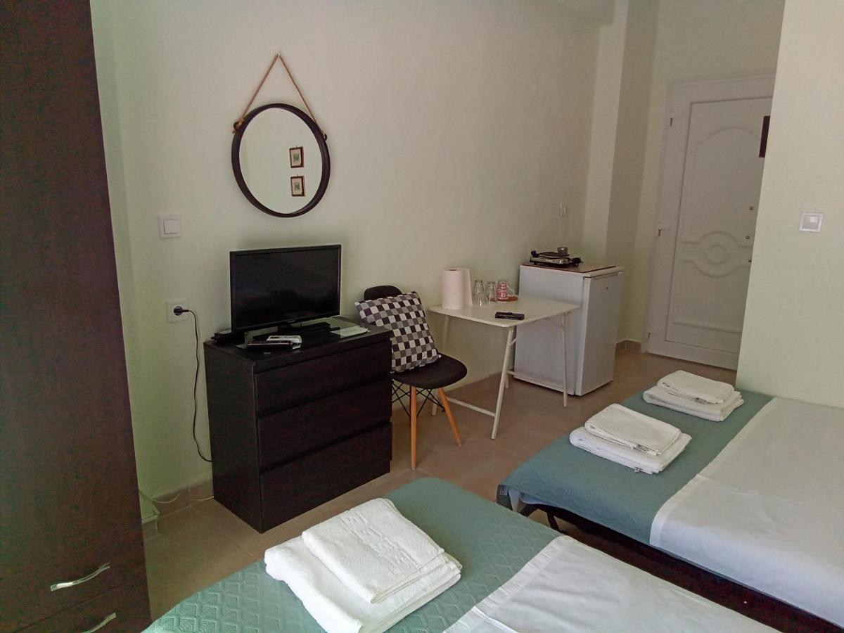 Irina Haus Apartment Gerakini Luaran gambar