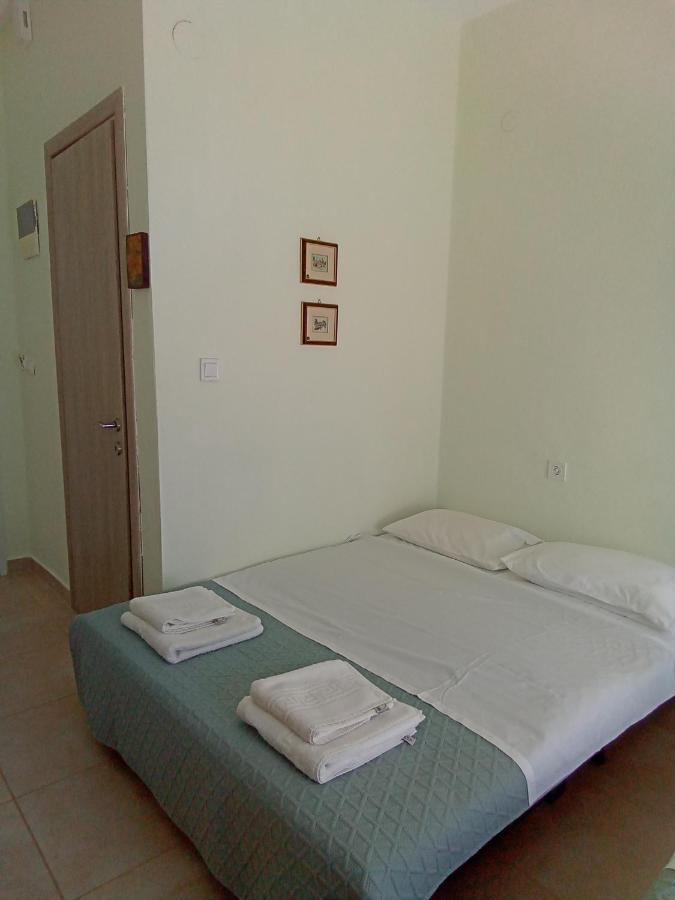Irina Haus Apartment Gerakini Luaran gambar
